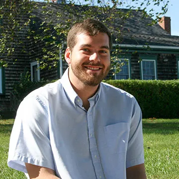 Headshot of Andrew